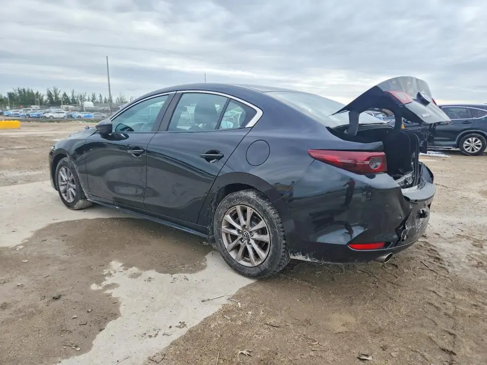 2021 MAZDA 3   