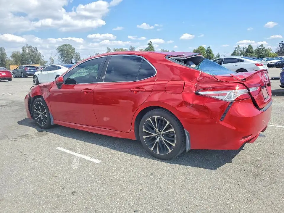 2020 TOYOTA CAMRY SE  