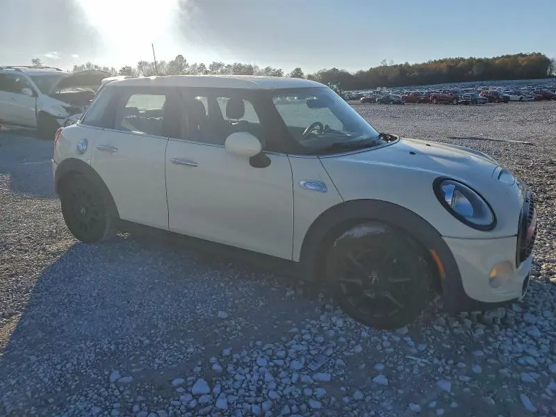 2016 MINI COOPER S  