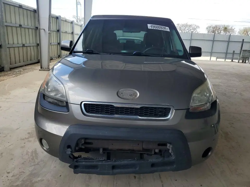 2010 KIA SOUL +  