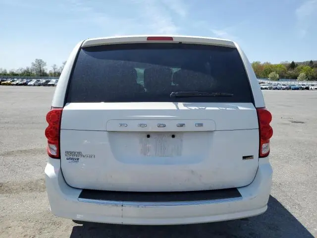 2016 DODGE GRAND CARAVAN SE  