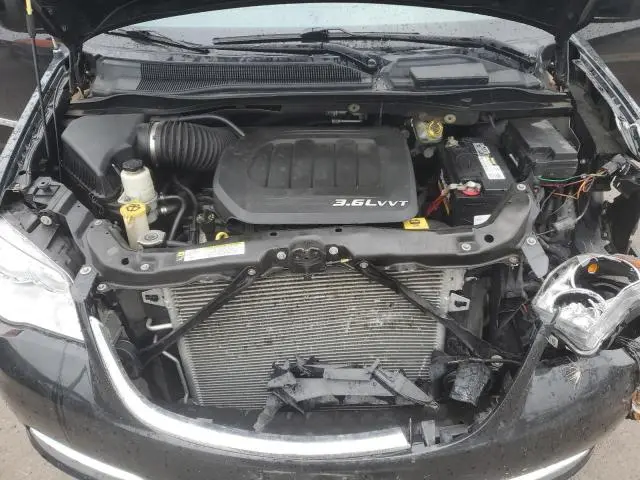 2011 CHRYSLER TOWN & COUNTRY TOURING  