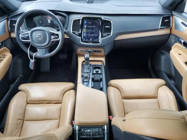 2016 VOLVO XC90 T6  