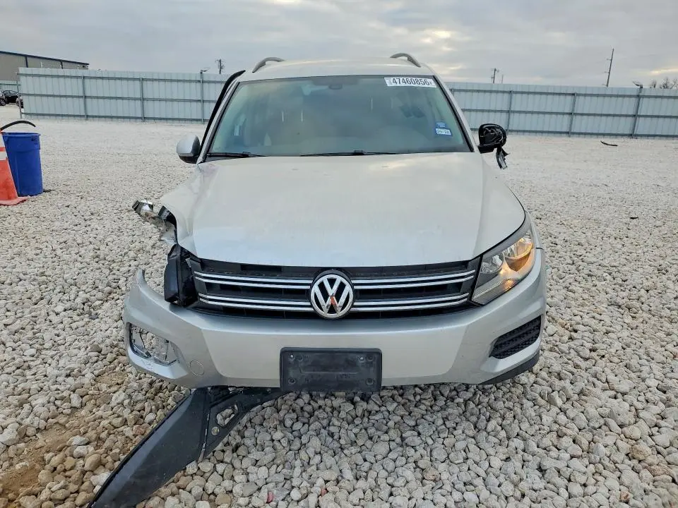 2016 VOLKSWAGEN TIGUAN S  