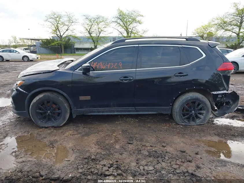 2017 NISSAN ROGUE SV