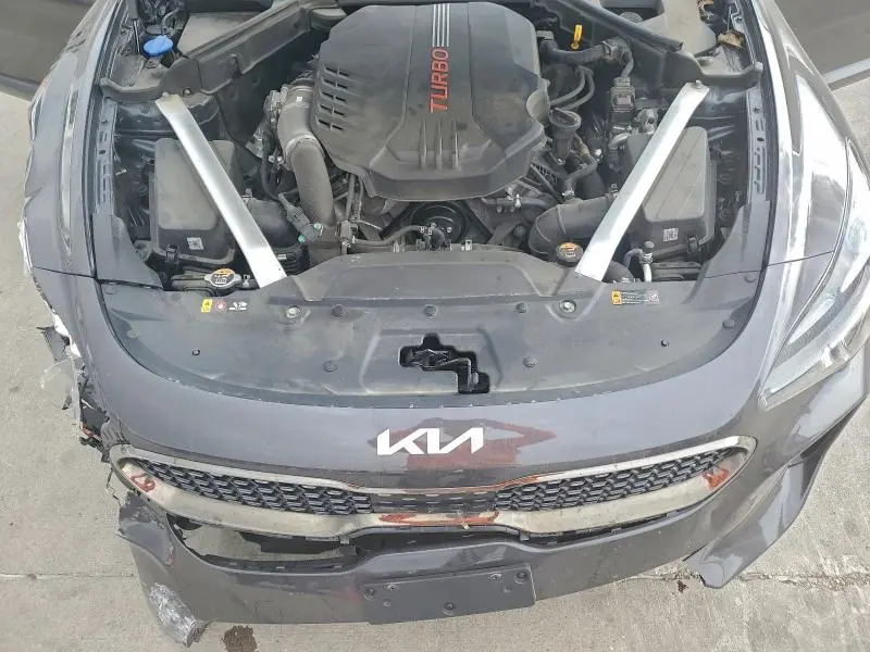 2022 KIA STINGER GT1  