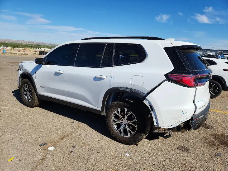 2026 GMC ACADIA AT4  