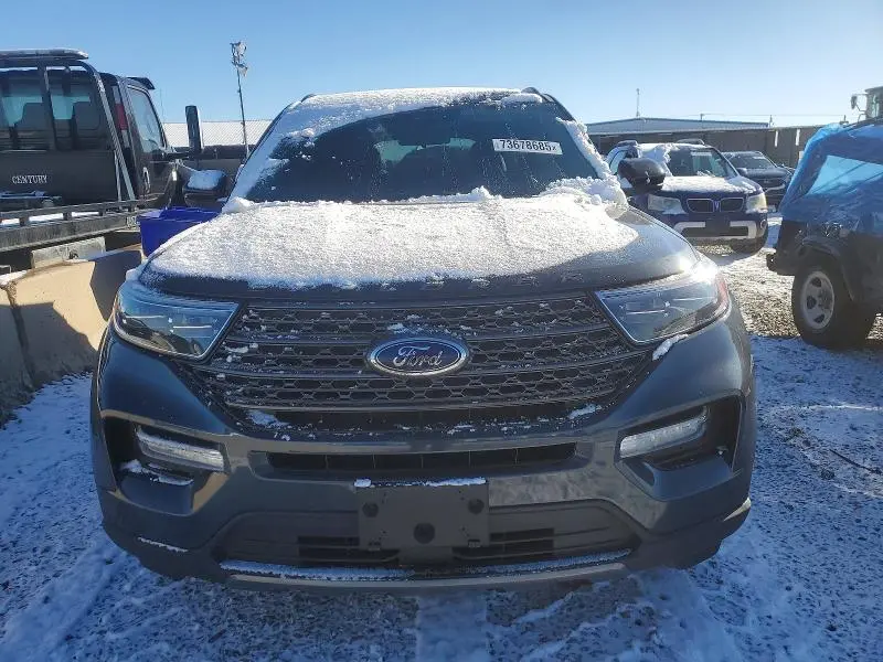 2022 FORD EXPLORER XLT  