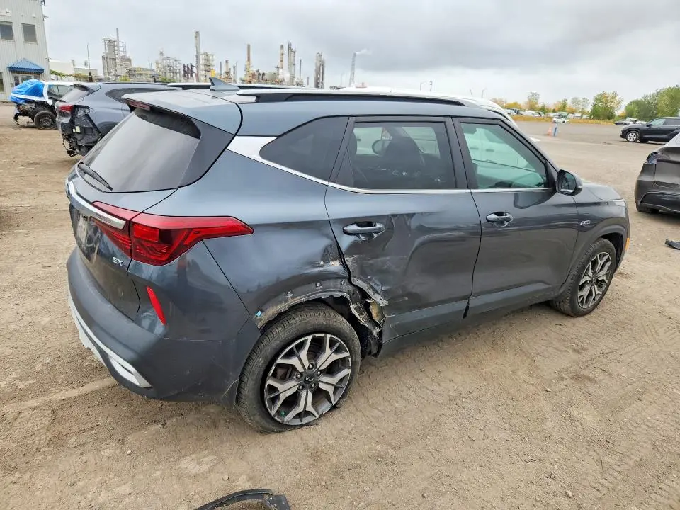 2021 KIA SELTOS EX  