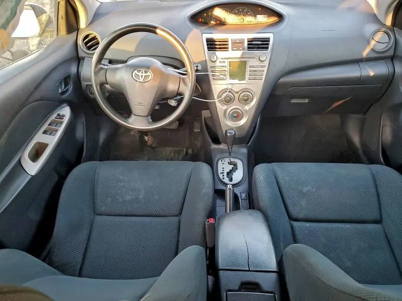 2010 TOYOTA YARIS   