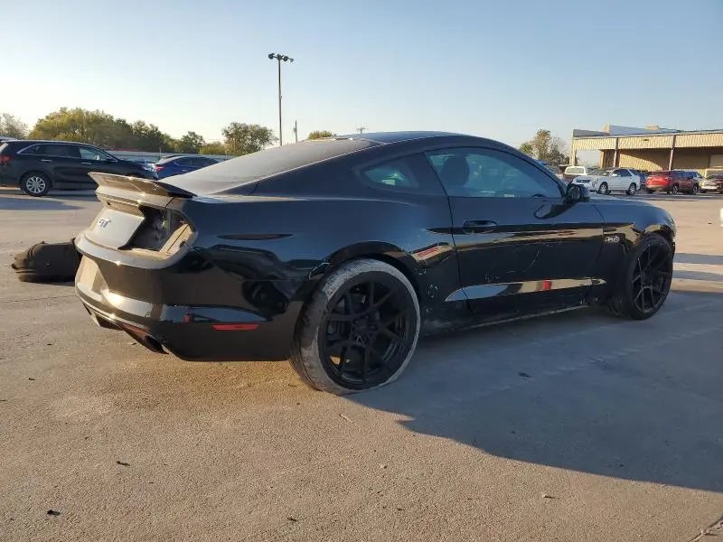 2017 FORD MUSTANG GT  