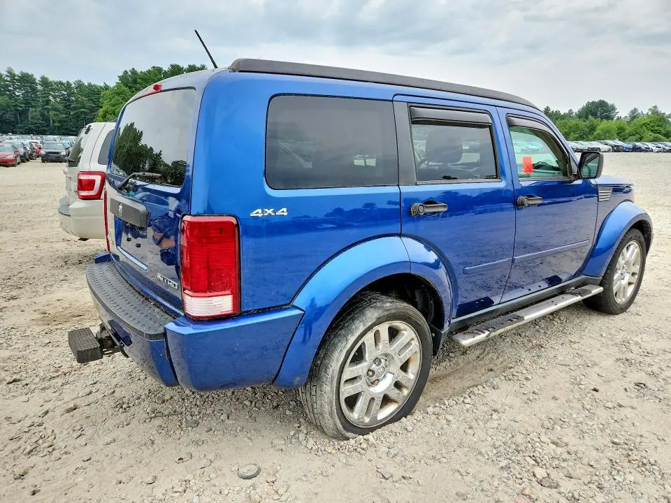 2010 DODGE NITRO SE  