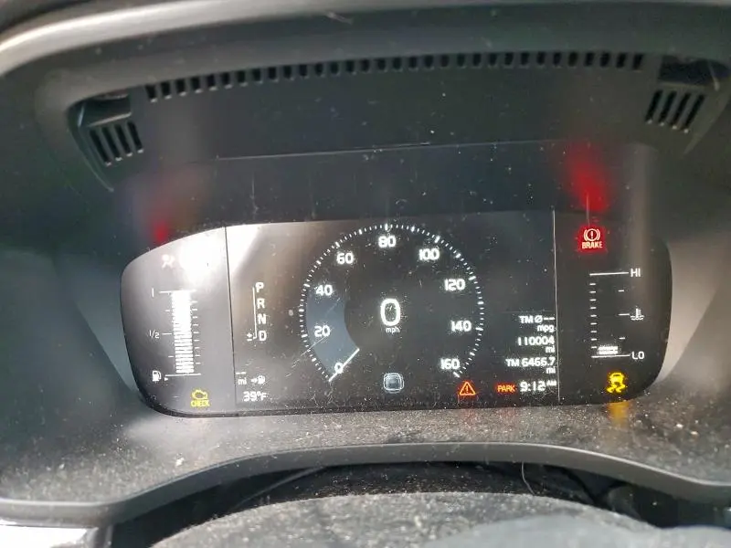 2018 VOLVO XC60 T6 MOMENTUM  