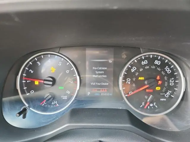 2020 TOYOTA RAV4 XLE  