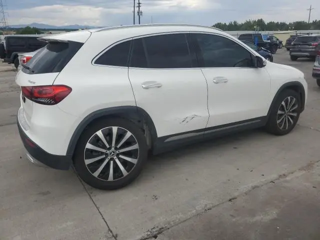 2021 MERCEDES-BENZ GLA 250 4MATIC  