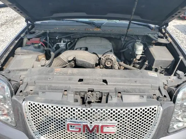 2011 GMC YUKON DENALI  