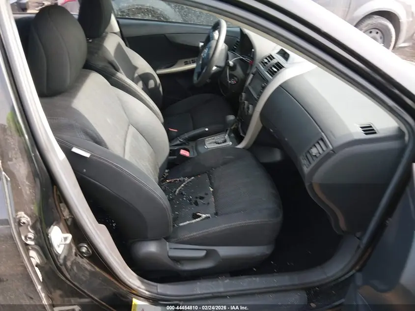 2013 TOYOTA COROLLA S