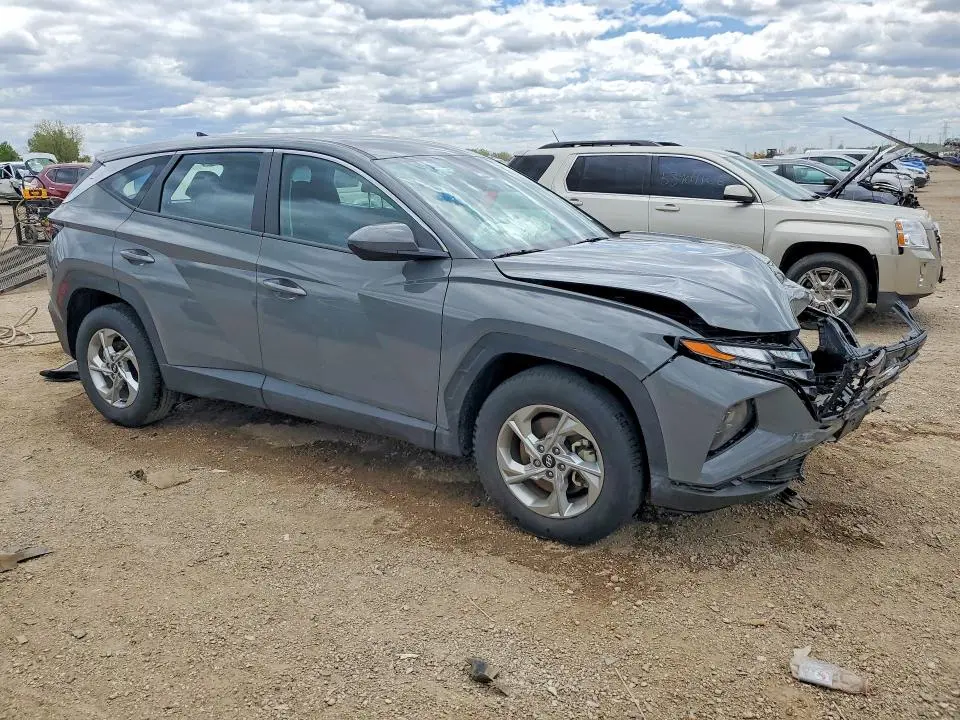 2024 HYUNDAI TUCSON SE  