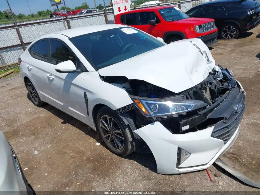 2019 HYUNDAI ELANTRA SE