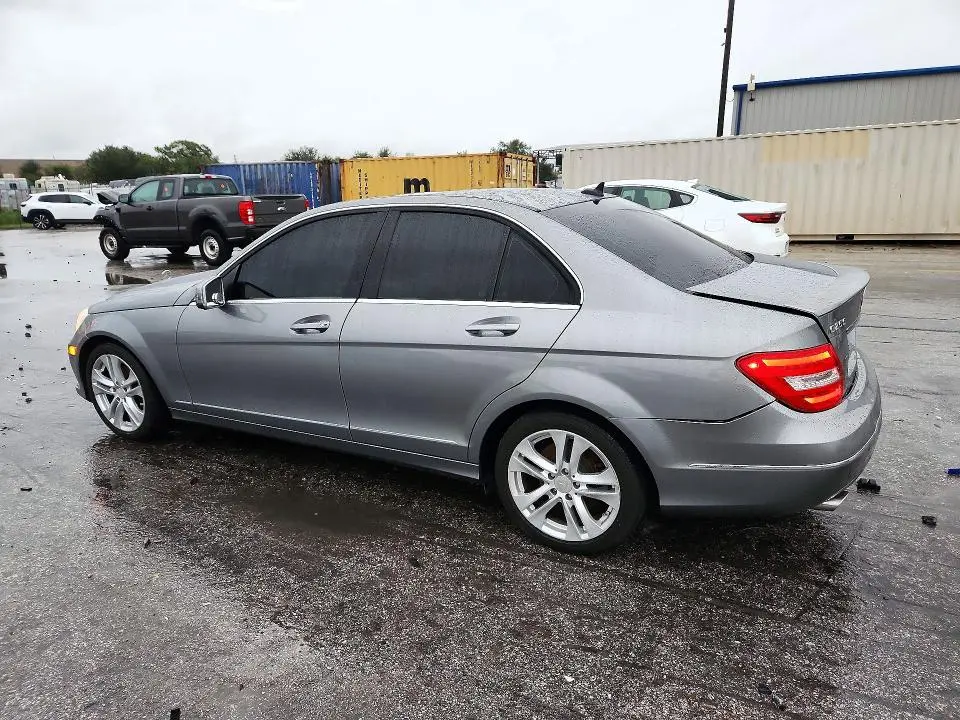 2013 MERCEDES-BENZ C 250  