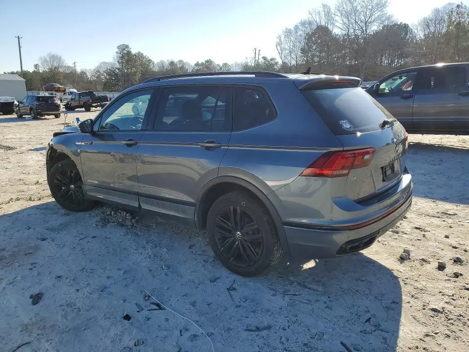 2022 VOLKSWAGEN TIGUAN SE R-LINE BLACK  