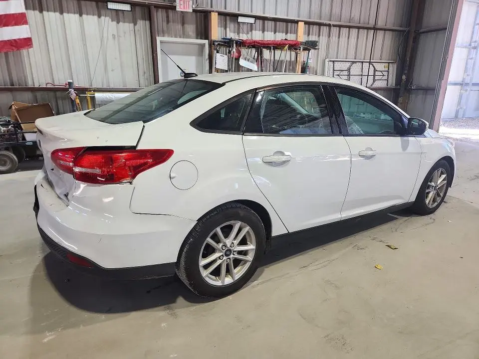 2016 FORD FOCUS SE  