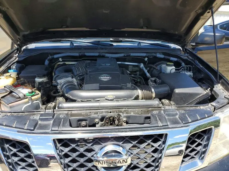 2012 NISSAN FRONTIER SV V6  
