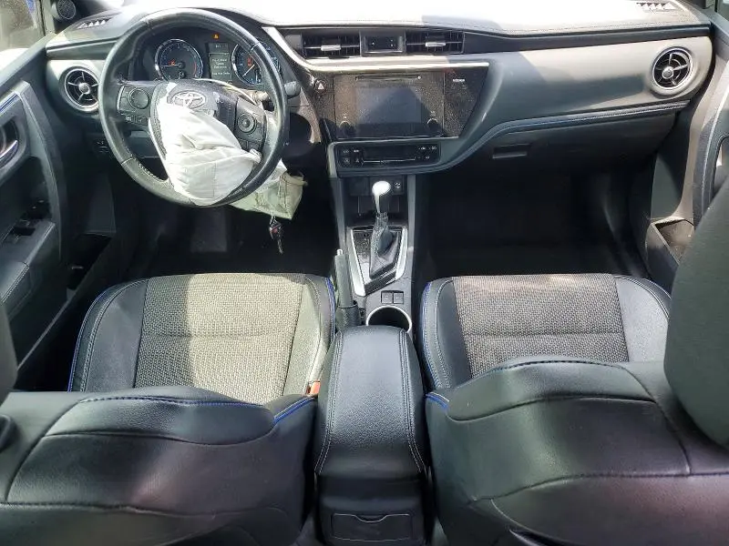 2017 TOYOTA COROLLA SE  