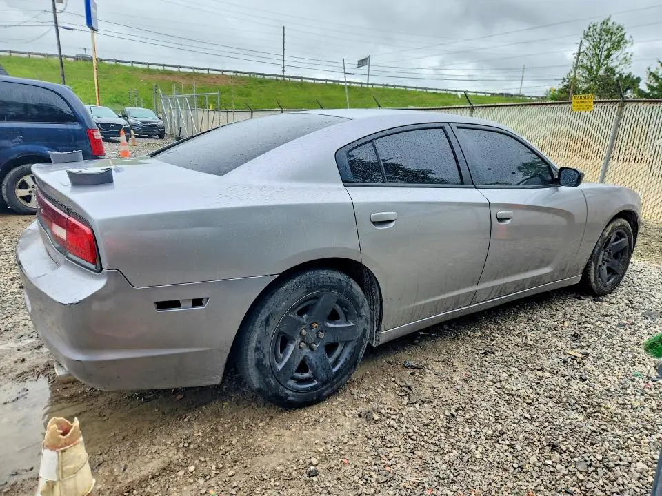 2014 DODGE CHARGER SE  