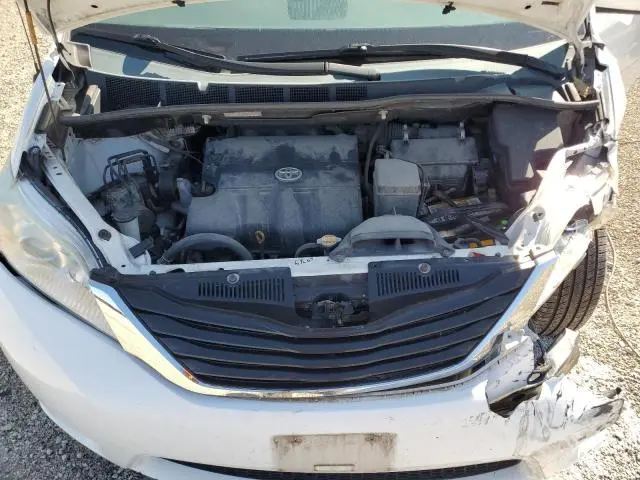 2012 TOYOTA SIENNA LE  