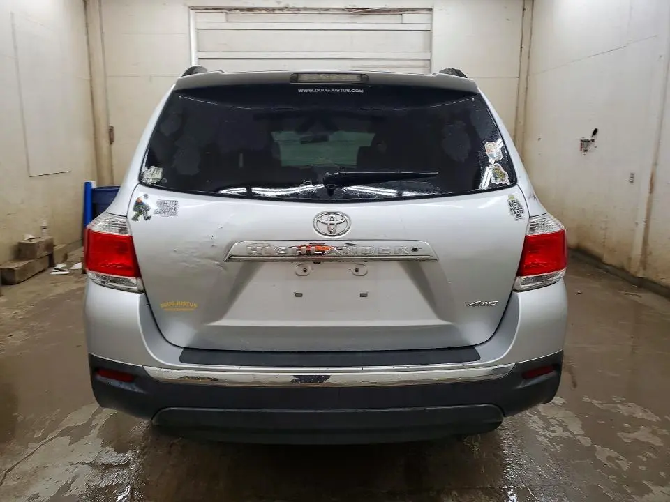 2012 TOYOTA HIGHLANDER BASE  