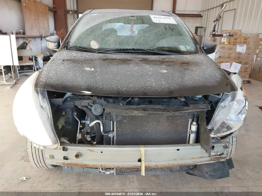 2015 NISSAN VERSA 1.6 SV