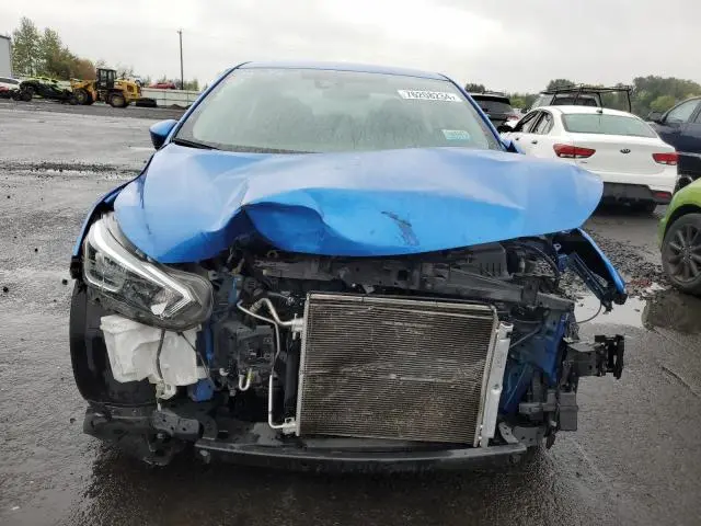 2021 NISSAN VERSA SV  