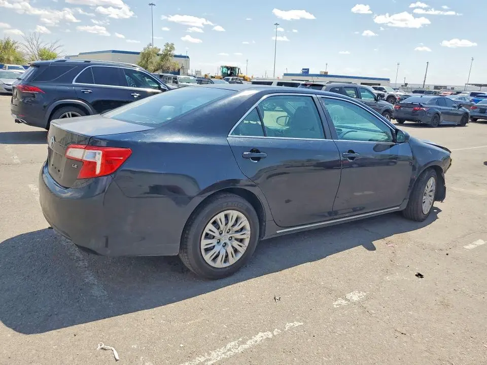 2013 TOYOTA CAMRY LE  