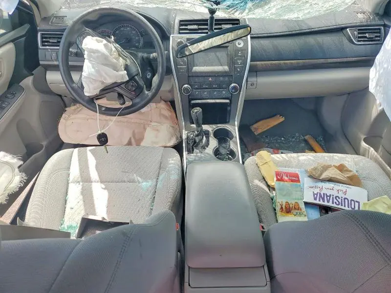 2015 TOYOTA CAMRY LE  