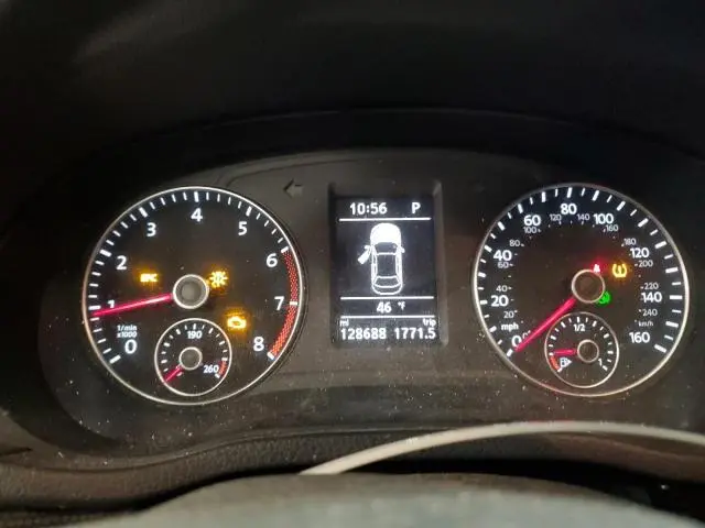 2015 VOLKSWAGEN PASSAT SE  