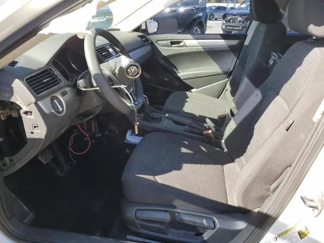 2016 VOLKSWAGEN PASSAT S  