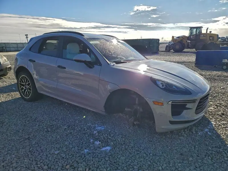 2021 PORSCHE MACAN TURBO  