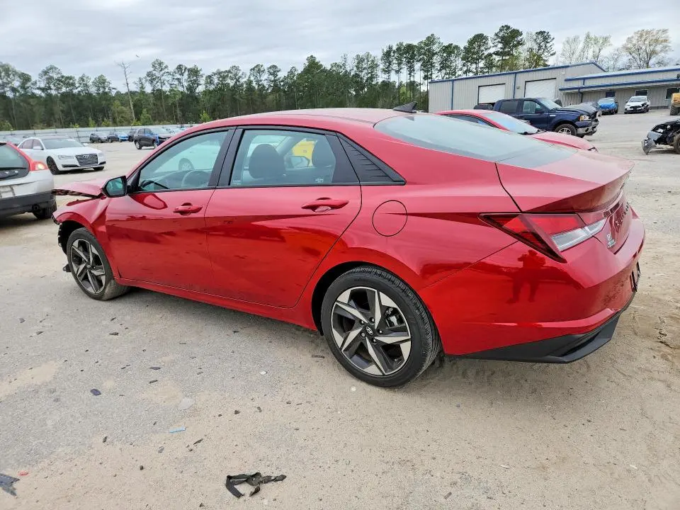 2023 HYUNDAI ELANTRA SEL  