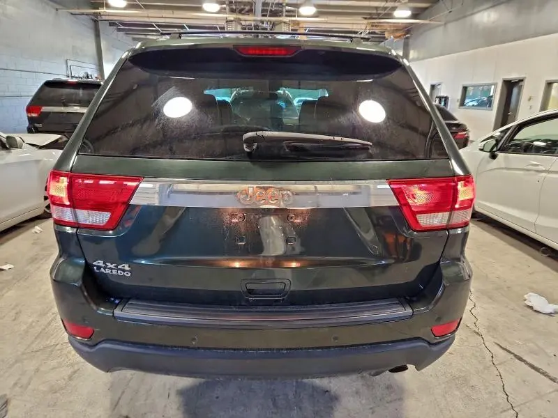 2011 JEEP GRAND CHEROKEE LAREDO  