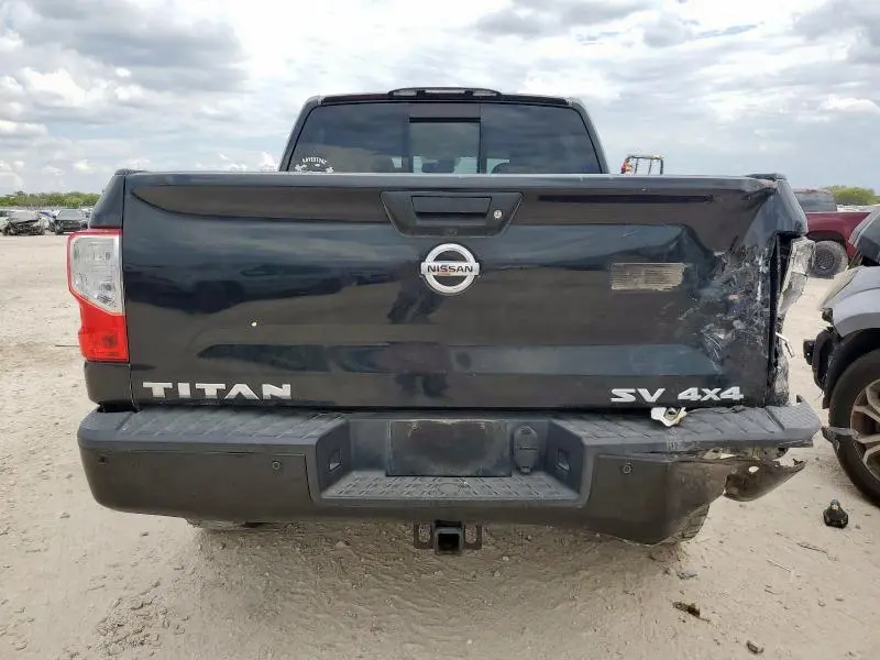 2017 NISSAN TITAN SV  