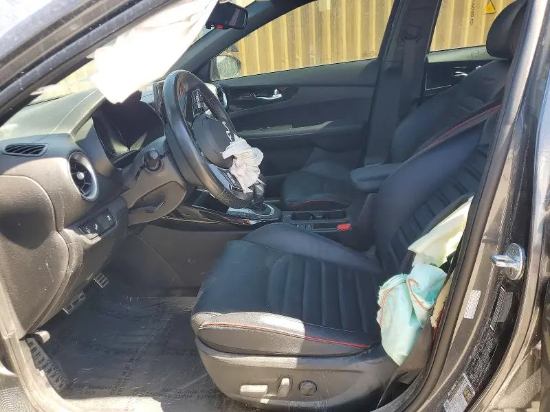 2023 KIA FORTE GT  