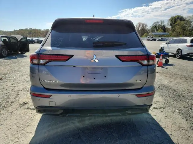 2024 MITSUBISHI OUTLANDER SE  