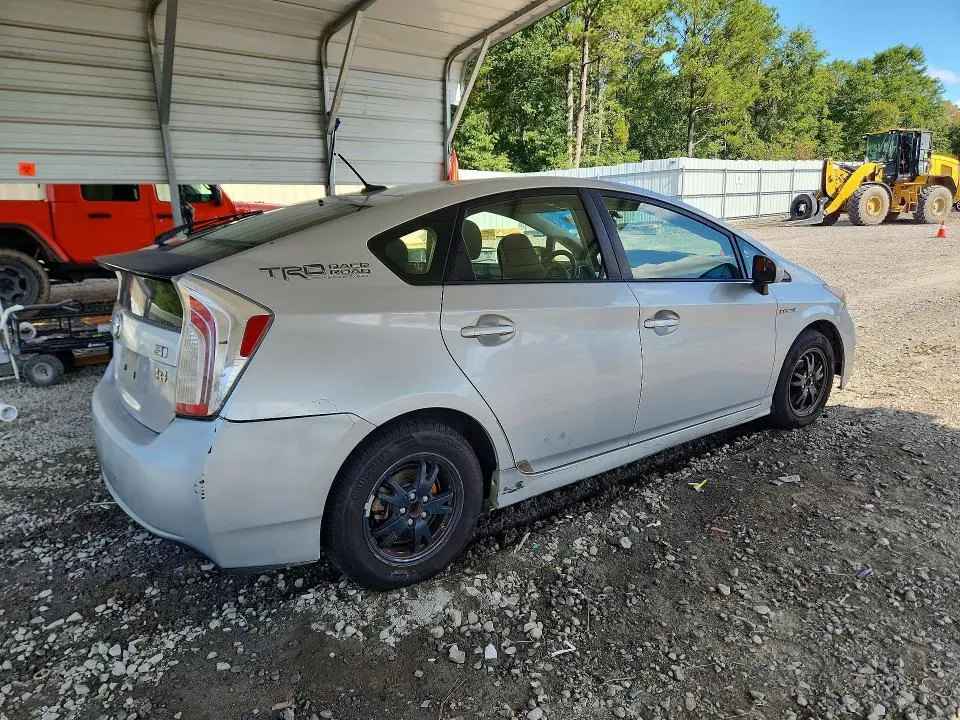 2013 TOYOTA PRIUS THREE  