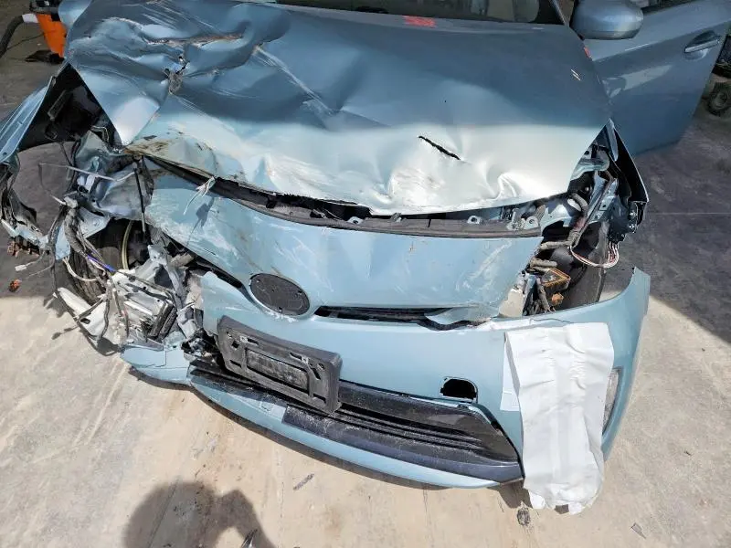 2014 TOYOTA PRIUS THREE  