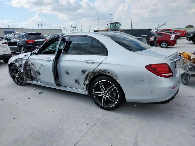 2019 MERCEDES-BENZ E 300  