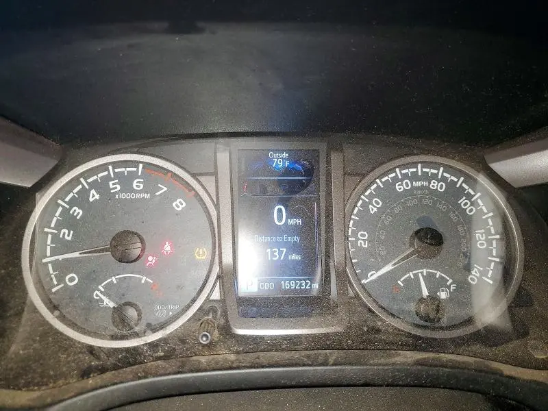 2017 TOYOTA TACOMA SR5 V6  