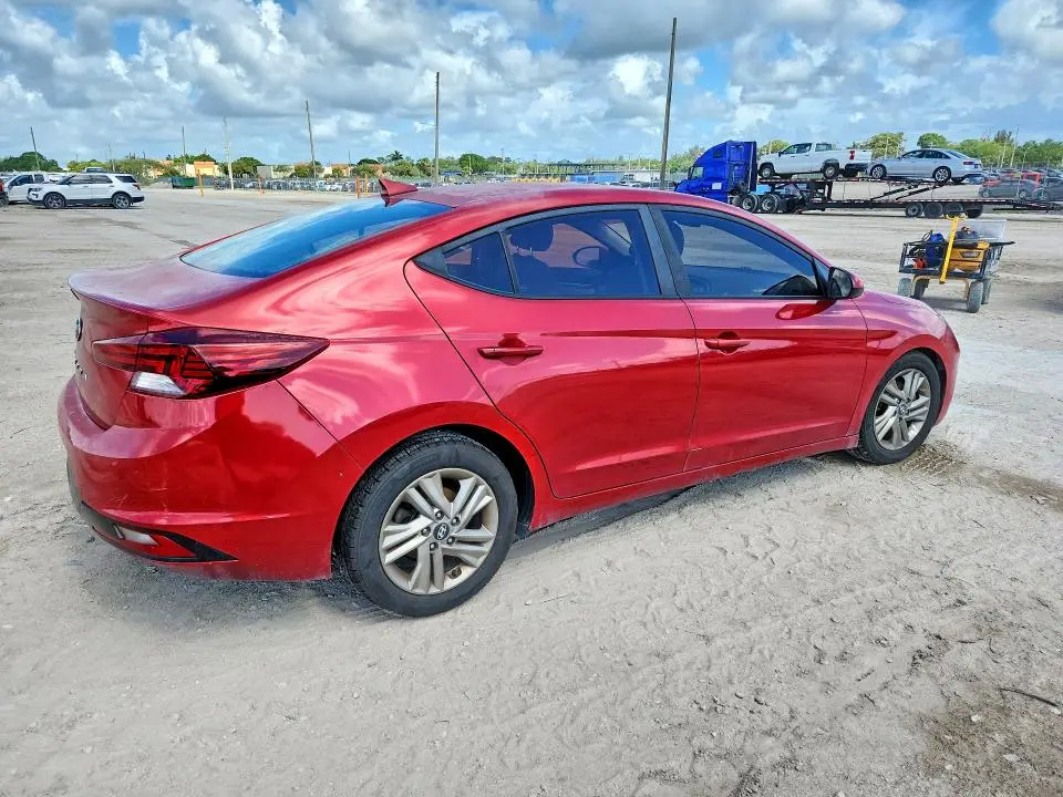 2019 HYUNDAI ELANTRA SEL  