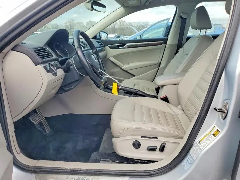 2017 VOLKSWAGEN PASSAT SEL PREMIUM  