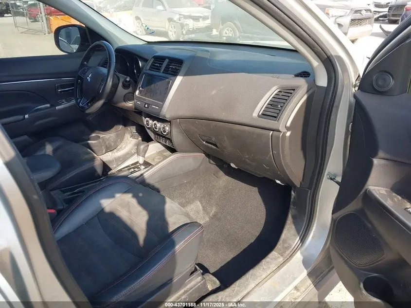 2018 MITSUBISHI OUTLANDER SPORT 2.4 SE